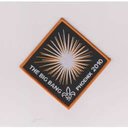 Wholesale customized high-end Diamond Design Shape Garment Woven Badge