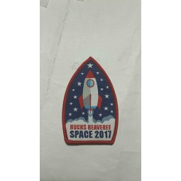 Wholesale customized high-end White Paper Backing and Overlocking Edge Woven Badge