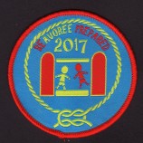 En gros personnalisé haut-Bout rond en forme de Badge tissé rouge surJeté