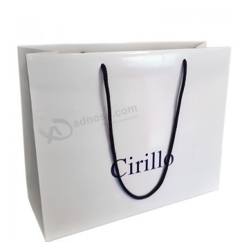 ロゴ付きの安いカスタムシンプルなスタイルの紙のショッピングギフトバッグ