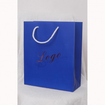 Barato saco de presente de compra de papel de luxo personalizado com alça de corda