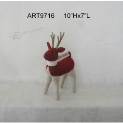 Wholesale Christmas Home Decoration Knitted Reindeer with Greeting on Neck