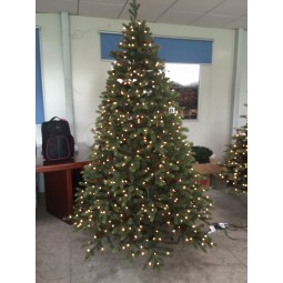 Großhandel Pe Pve Weihnachtsbaum mit LED-Licht(Verschiedene Größe verfügbar)