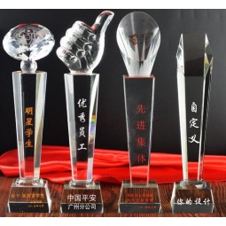 Vente en gros cristal coupe prix trophée modèle créatif trophée en métal
