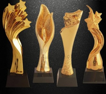 Barato troféu de troféu de cristal personalizado modelo troféu de metal criativo