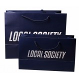 Shopping bag personalizzato e shopping bag di carta per azienda di abbigliamento