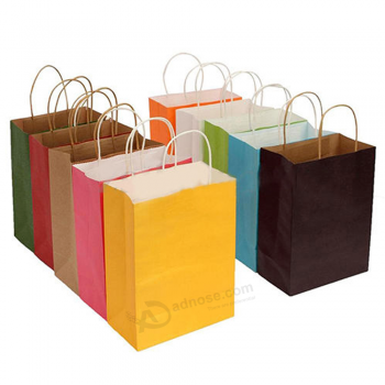 El regalo de lujo reciclado personalizado del arte lleva la bolsa de papel kraft marrón que hace compras