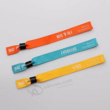 Promotional Polyester Woven Fabric Event Wristband Plastic Closure
