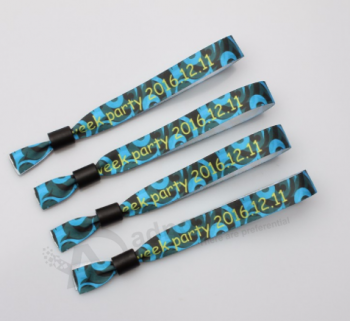 Promoción personalizada pulseras tejidas de poliéster con diseño de logotipo