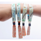 Vente chaude design personnalisé contrôle d'accès festival drapeau bracelet