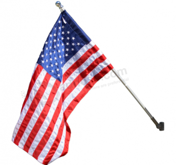 Fabricantes al por mayor de la bandera americana montados en la pared del poste plástico