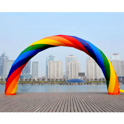 Goedkope op maat gemaakte decoratieve regenboog inflatables boog