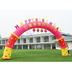 Atividades ao ar livre porta do arco inflável de aniversário para as crianças