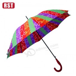 Regenschirmschirm-Werbungsregenschirm des kundengebundenen Regenschirmkurvengriffs geraden Regenschirm