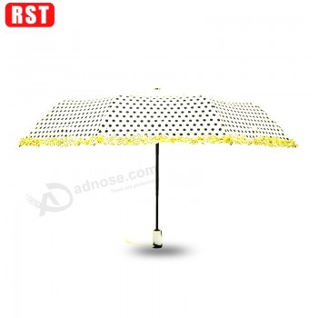 Kundenspezifischer Druckregenschirm-PunkTgewebe miT SpiTzenrand für Damenmode 3 falTen Regenschirm