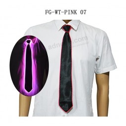 Cravatta El lampEggiantE, cravatta light up, cravatta lEd attivata dal suono