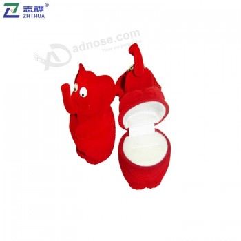 Zhihua brand горячая продажа популярная коробка ювелирных изделий flocking материал симпатичная коробка кольца формы слона