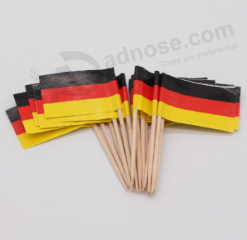 装飾的な木製の棒ミニ爪楊枝のドイツの旗