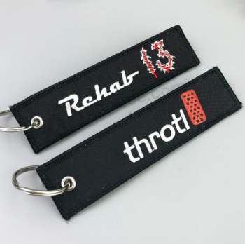Benutzerdefinierte Farbe Stickerei Stoff Schlüsselbund, personalisierte Design Band Schlüsselanhänger