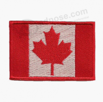 Palo de parche de bandera nacional de Canadá-En parches bordados
