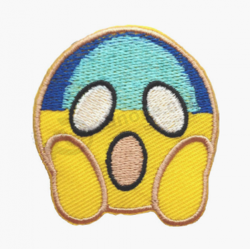 Emoji face patch iron en el parche bordado de la ropa