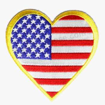 Coração forma bordado emblema bordado bandeira ferro em remendos
