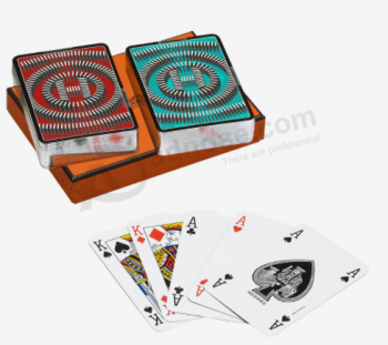 Mazzi di carte con carte da gioco personalizzate e stampate