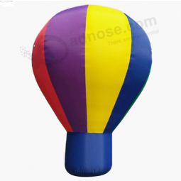 Logotipo gratuito que imprime globos gigantes inflables del desfile