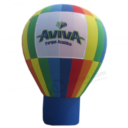 流行的彩色充气氦气广告气球