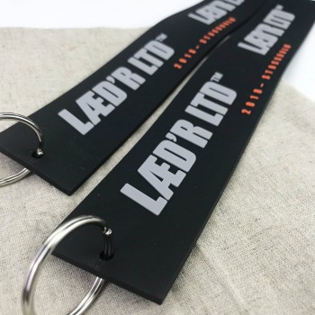 Personalized keychains Newest cheap rubber key chains manufacturers in china with your logo