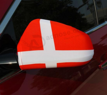 Rode kleur veerkrachtige vlag van Zwitserland spiegel dekking