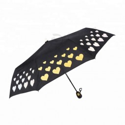 Premier tissu changeant de couleur humide parapluie sérigraphie 3 pli de haute qualité en forme de coeur impression parapluie