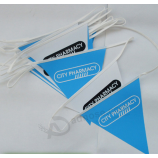 文字印刷されたプラスチックのペナントストリングの旗、ハンギング三角形の旗旗