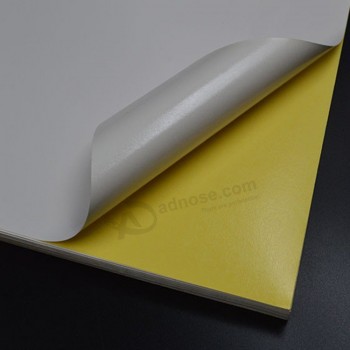 Facile staccare la carta adesiva autoadesiva con rivestimento autoadesivo riutilizzabile