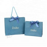 Produttore campioni gratuiti all'ingrosso di lusso shopping logo personalizzato sacchetti regalo di carta made in china