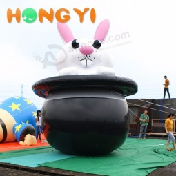 Grande coelho inflável de páscoa que anuncia o coelho inflável dos desenhos animados da decoração