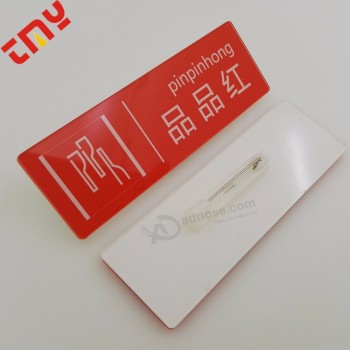 Badge acrylique en gros badge nominatif en plastique