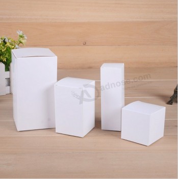 Produktverpackung für kleine weiße Box
