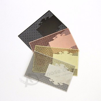 Carte di metallo placcato di alta qualità denominano tessere di abbonamento