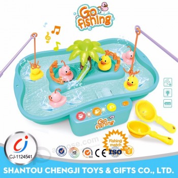 Newest water game spraying fishing set toy with music