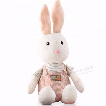 Hete verkoop amazon bos dier speelgoed lang oor konijn pluche met kleding