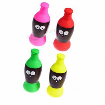 Wholesale Squeaky Interactive Dog Toys Vinyl Red Beer Bottle Chew Dog Toys