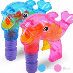Groothandel dubbele fles bubble water handmatige inertie dolfijn vorm oversized bubbelgeweer speelgoed