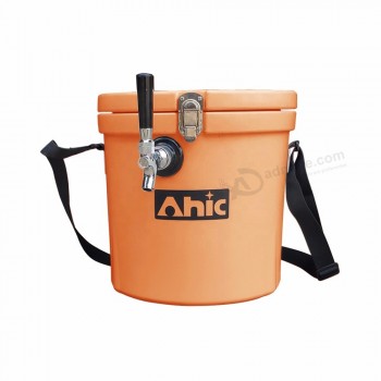 Mini Type Portable Plastic Beer Cooler Ice Cooler Box for Outdoor