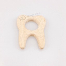 Logotipo personalizado pingente de madeira dentes de bebê forma de madeira mordedor sensorial personalizado