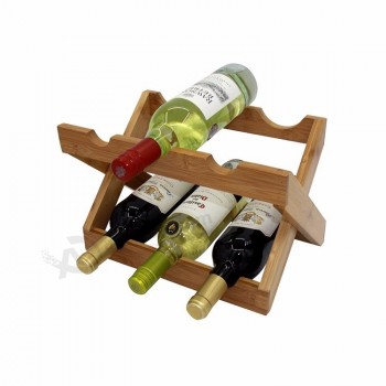 Mostrar parte de la clavija de madera estante de vino montado en la pared