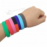 Bracelet en silicone rempli d'encre objet publicitaire amusant bracelet en silicone