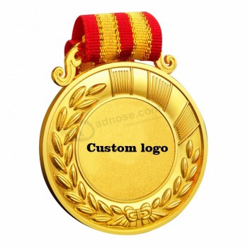 メタルスポーツゴールドアワードワールドカップトロフィーとメダルリボン付き