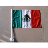 publicidad personalizada ventana exterior bandera del coche mexicano