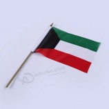 Impressão personalizada de fábrica mini poliéster uae bandeira nacional de mão